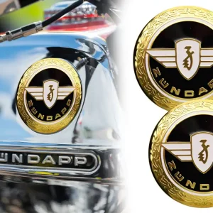 Neuheit [Paket] 2x Zündapp Emblem, Tankemblem, Ø 65mm, Gold amp; Schwarz mit Reliefprägung, selbstklebend