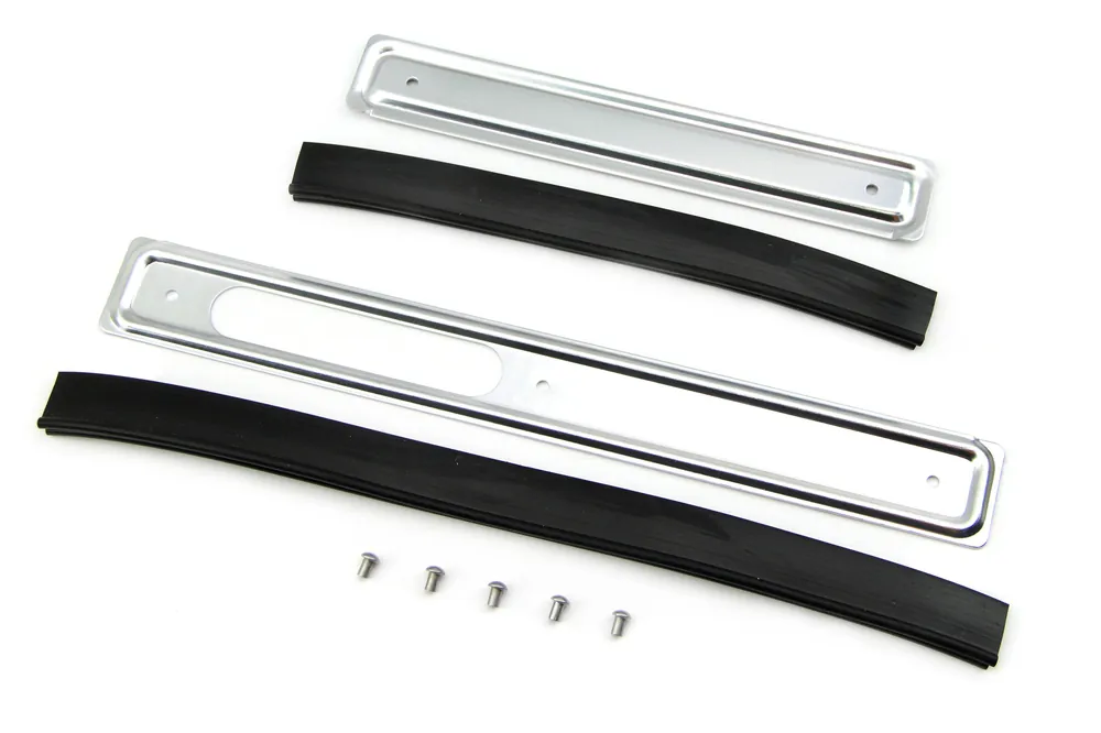 Rabatt Scheuerleisten aus verzinktem Stahlblech im Set (links u. rechts) mit Keder Schwarz u. Nieten passend für Simson KR51