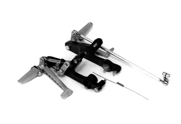 Top-Preis Zurückverlegte FUSSRASTEN-Anlage, RAASK, YAMAHA TZR 205 1987 -