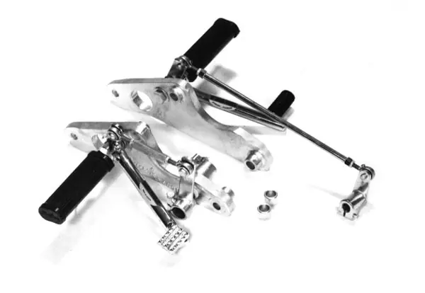 Versand Am Gleichen Tag Zurückverlegte FUSSRASTEN-Anlage, RAASK, YAMAHA XS 850