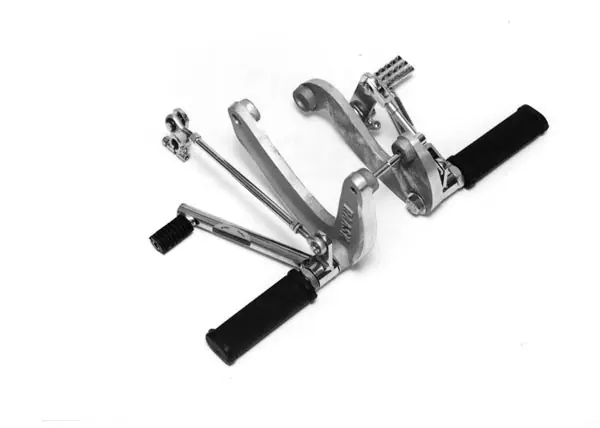 Versand Am Gleichen Tag Zurückverlegte FUSSRASTEN-Anlage, RAASK, HONDA CB 750 Four - 1976