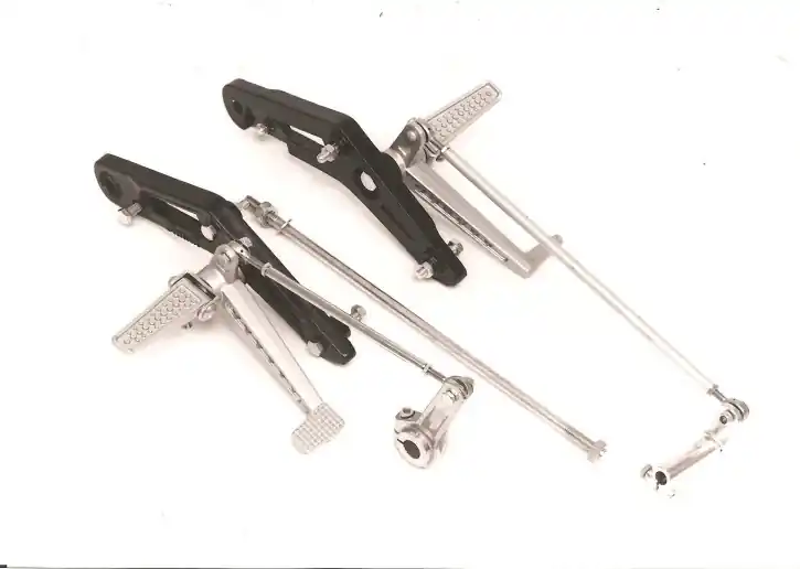 Bestpreis Zurückverlegte FUSSRASTEN-Anlage, RAASK, HONDA V65 Sabre 1984