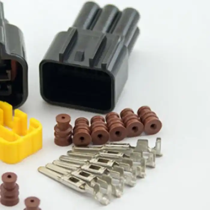 Wasserdichter 6er Stecker ACEWELL | klein| schwarz Schnäppchen