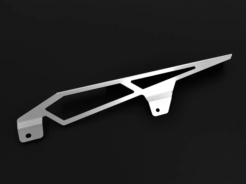 IBEX Kettenschutz für Suzukii GSF 600 Bandit / GSF 600 S 1995 - 1999 in silber Neue Kollektion