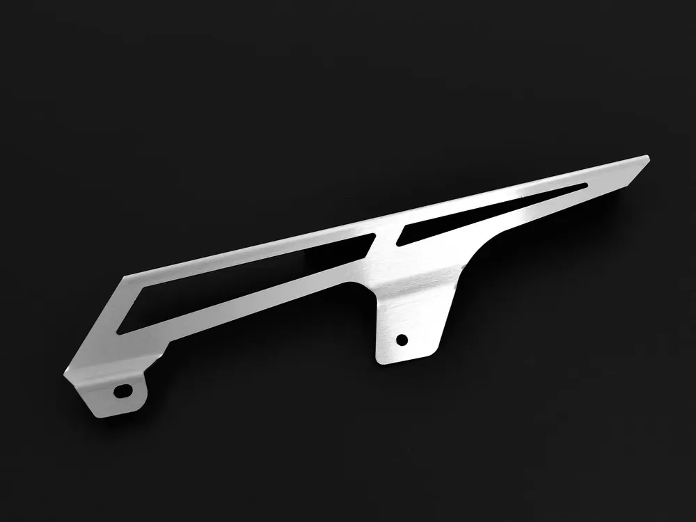 IBEX Kettenschutz für Suzukii GSXR 600 1998 - 2002 in silber Markenprodukt