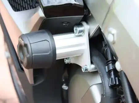 GSG Ersatz - Distanzstück (STP - Profil) rechts für Honda Crossrunner 800 (RC60) 2011 - 2013 Garantierte Lieferung