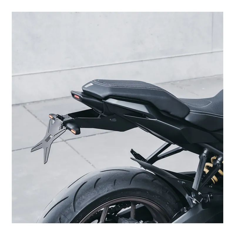 Markenprodukt MOTOISM Kennzeichenhalter MO2310004